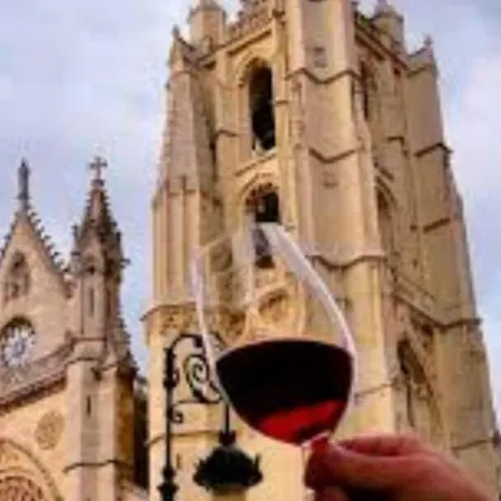Sweethome Catedral 3 León